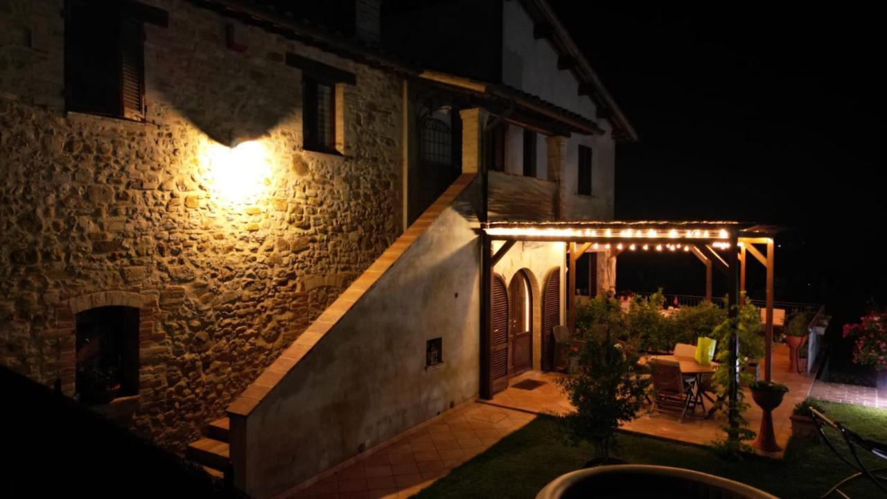 Casale Mille E Una Notte Perugia Exterior photo